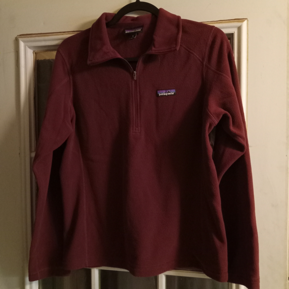 Patagonia Women's Maroon 1/4 Zip-Up Fleece Top